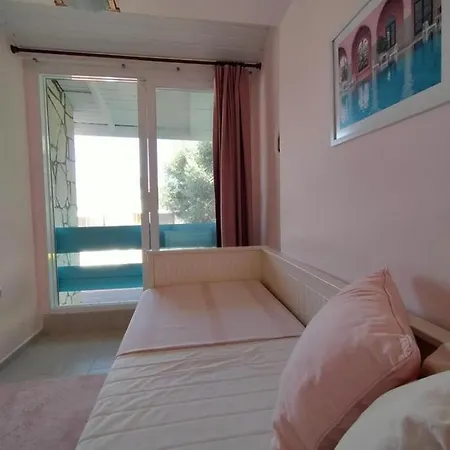 Villa Dalyan - Deniz Manzarali Plaja Cok Yakin Bahceli *